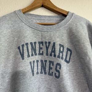 Vineyard‎ Vines Woman's Small Crewneck Pullover Sweatshirt Gray Spellout Varsity